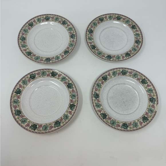 4 Piece Vintage CHRISTOPHER STUART Y2220 BERKSHIRE SAUCERS THAILAND USED GHA1 - Picture 1 of 12